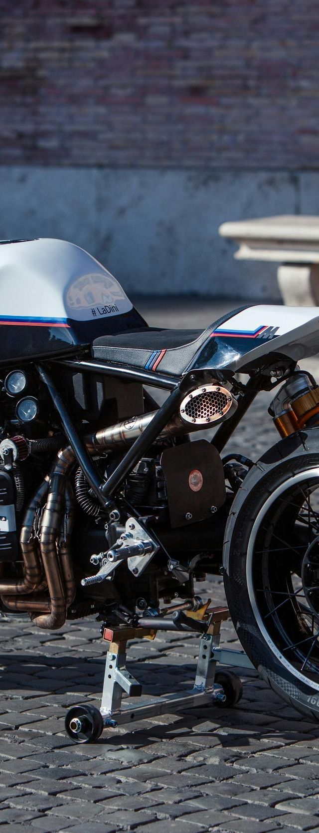 Cafe Racer transportieren: Style sicher von A nach B bringen